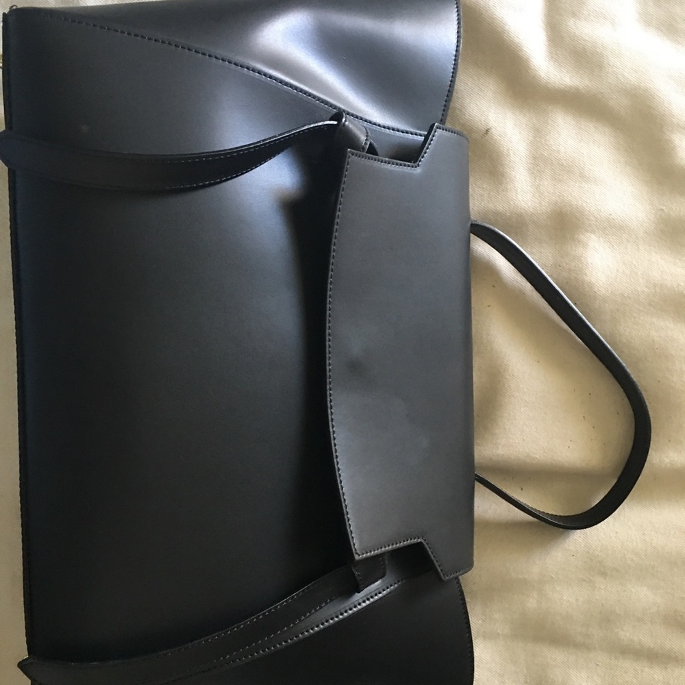 Alberta di Canio black leather bag